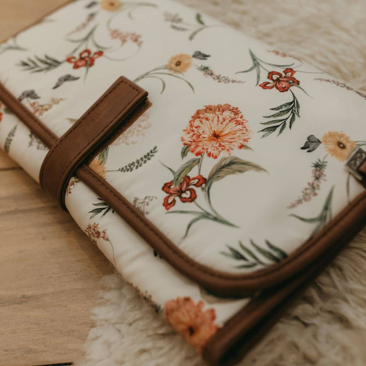 OiOi Nappy Clutch - Wildflower